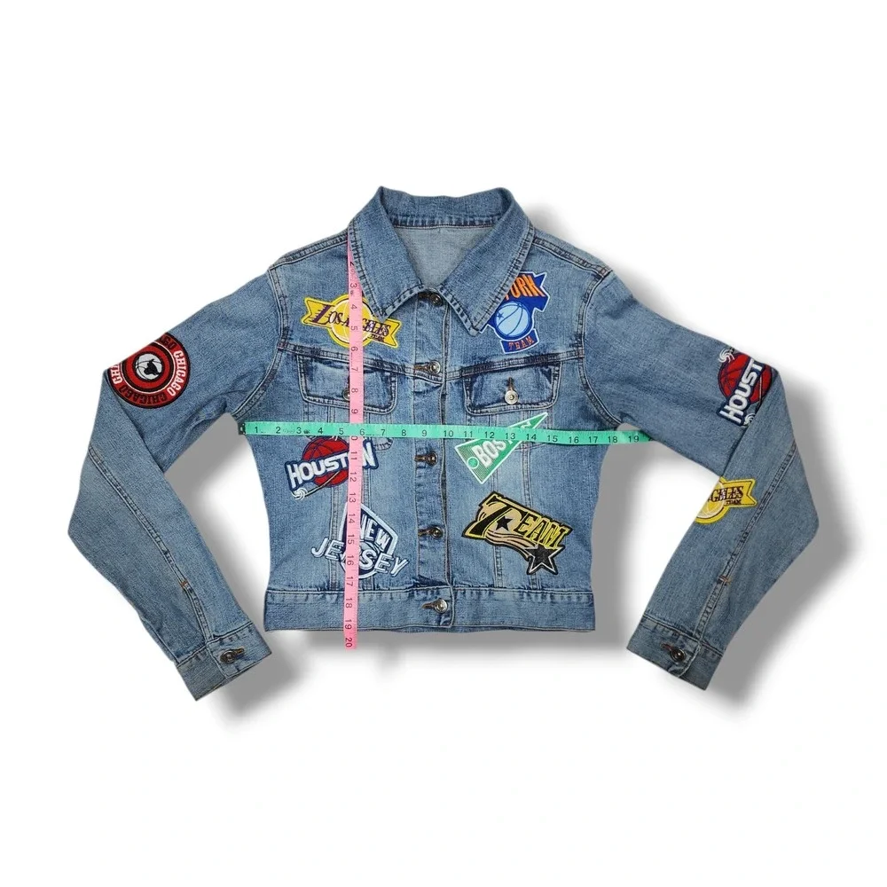 Vintage Street Vibes All Over NBA Patch Denim Trucker Jacket Women's Small - Picture 3 of 8